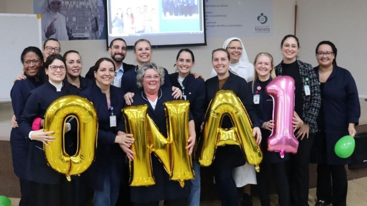 show Rezo Itajaí,trio feminino Itajaí,cultura popular catarinense,Cangoma lançamento álbum,Univali Itajaí