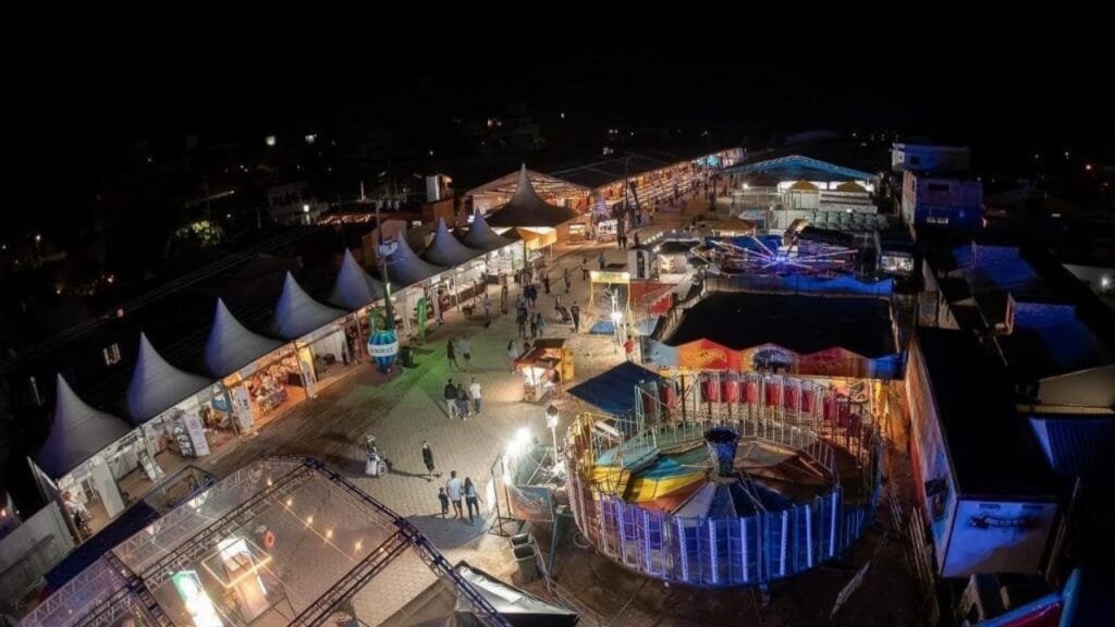 Festival do Mar Bombinhas,shows gratuitos Bombinhas,Festival do Mar 2025,evento cultural Bombinhas,ingresso solidário Bombinhas