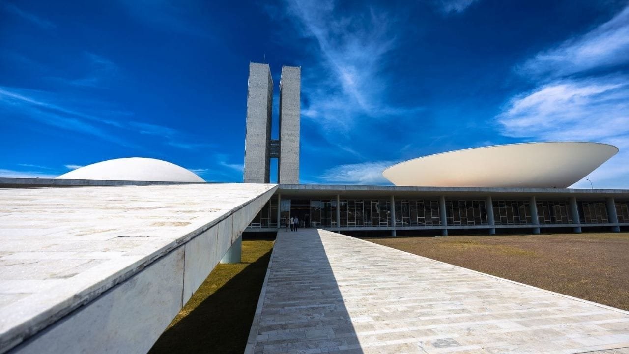 Jorginho Mello Santa Catarina,afastamento parlamentares SC,defesa democracia,política Santa Catarina,Câmara dos Deputados