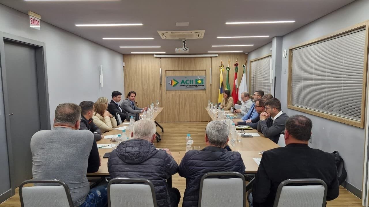 movimentação de cargas Itajaí,melhorias aduaneiras,Receita Federal Porto Itajaí,agilização logística,diálogo ACII Receita Federal