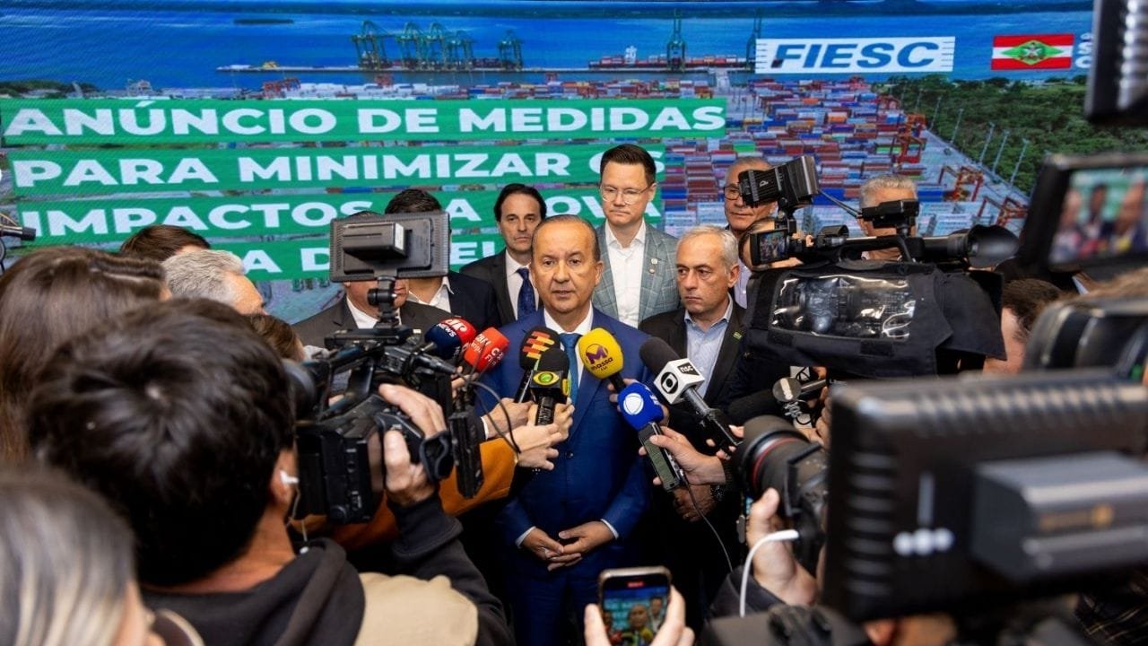 pacote emergencial SC,tarifa EUA,proteção empresas SC,financiamento BRDE,ICMS postergação