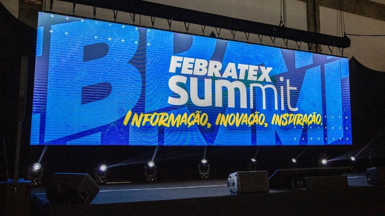 Furb desfile moda,Febratex Summit 2025,Blumenau moda,inovação acadêmica,Universidade Regional de Blumenau