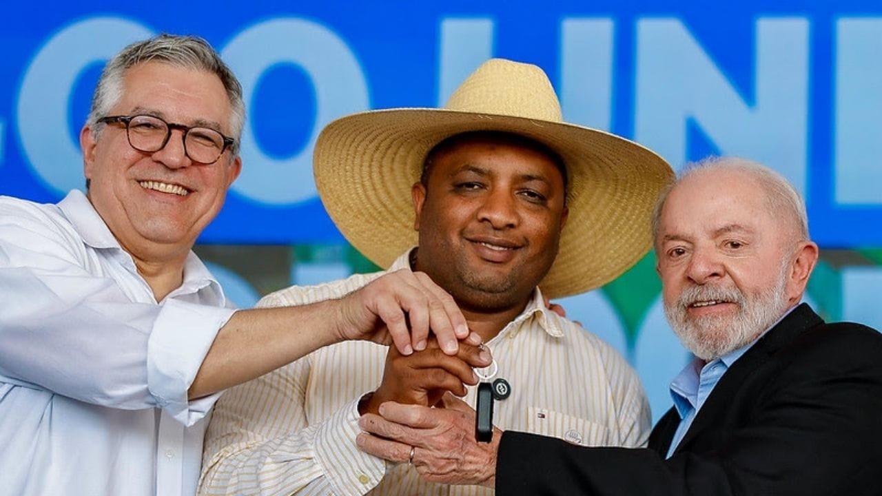 Lula saúde bucal,Unidades Odontológicas Móveis,Brasil Sorridente,Novo PAC Saúde