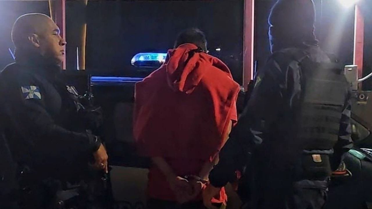 apreensão drogas BC,adolescente traficante,crack e cocaína,Guarda Municipal Balneário Camboriú,segurança pública SC