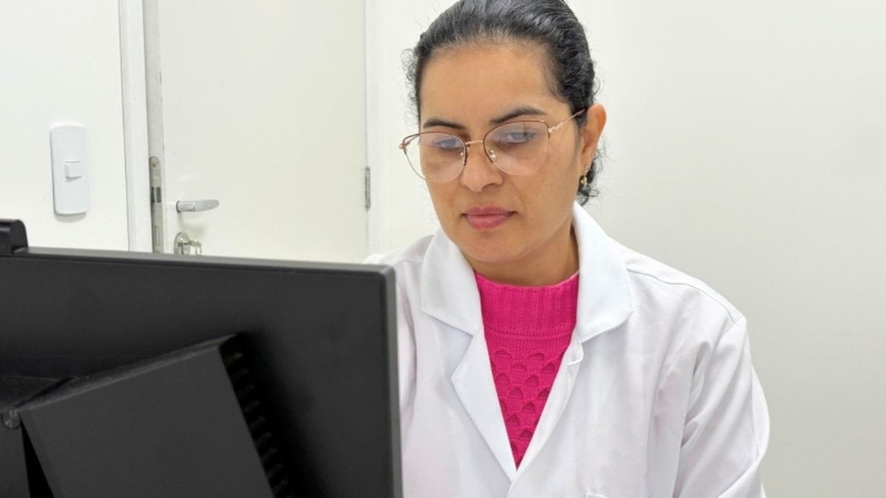 nomeação profissionais Itajaí,concurso saúde 2023,reforço atendimento saúde,servidores SMS 2025,Estratégia Saúde da Família