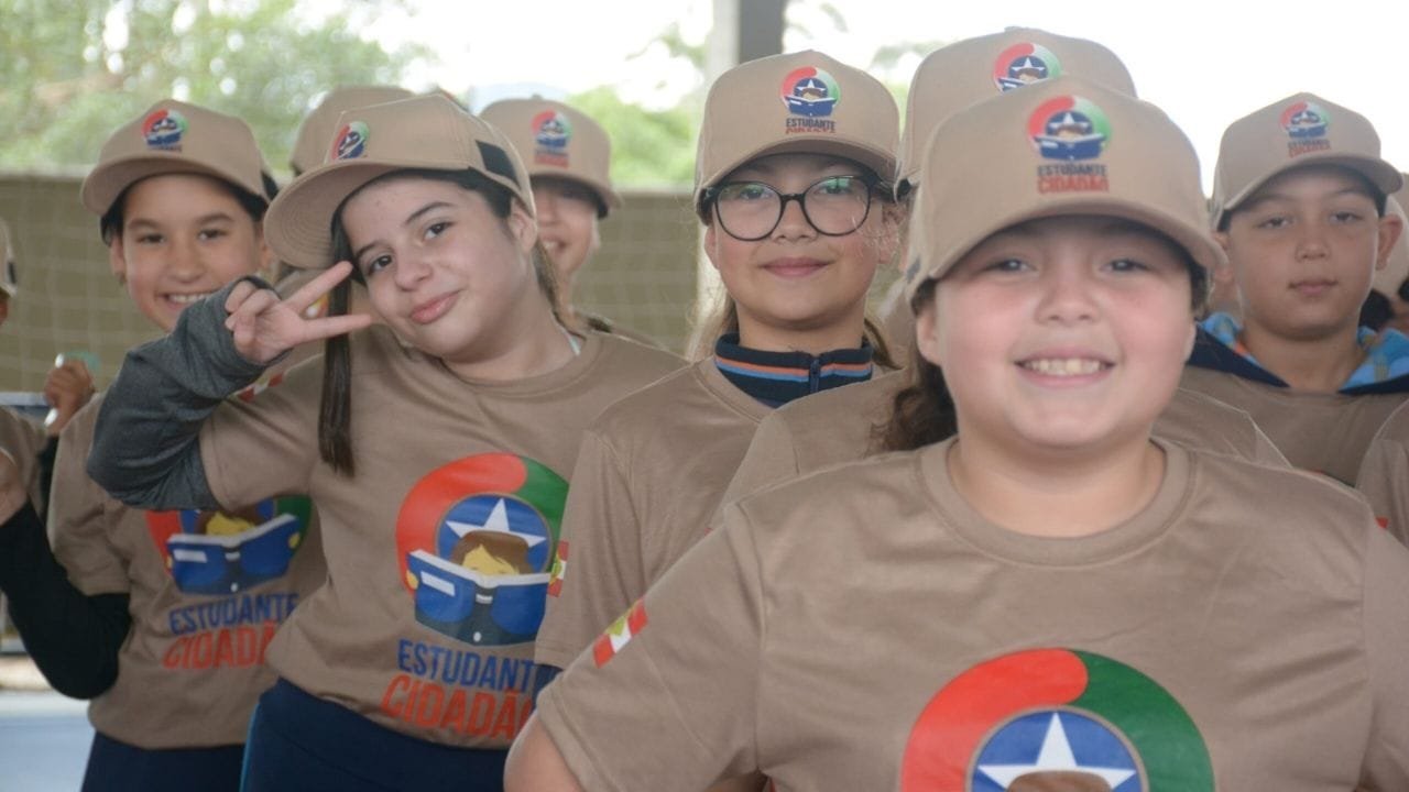 Estudante Cidadão Navegantes,PM e educação,cidadania nas escolas,programa escolar BC,educação cidadã