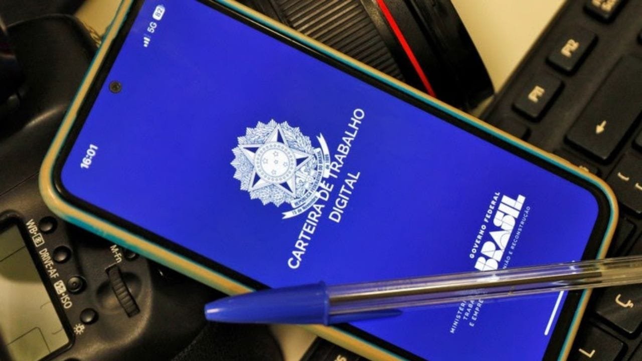 taxa de desemprego,rendimento mensal Brasil,mercado de trabalho,PNAD Contínua,ocupação por UF