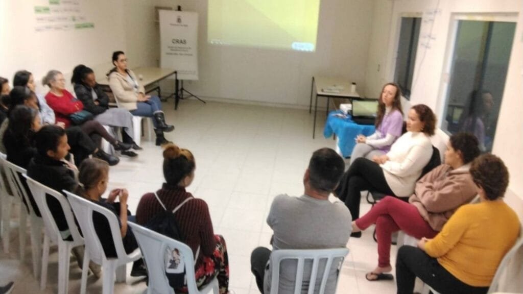 Agosto Lilás Itajaí,CRAS Nossa Senhora das Graças,violência contra a mulher,relacionamentos saudáveis