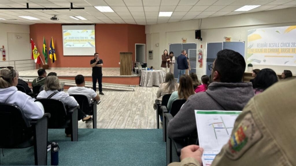 desfile cívico Itajaí,Semana da Pátria 2025,7 de Setembro Itajaí,Brasil no coração