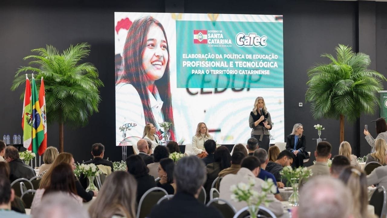 ensino técnico SC,política educacional SC,educação profissional tecnológica