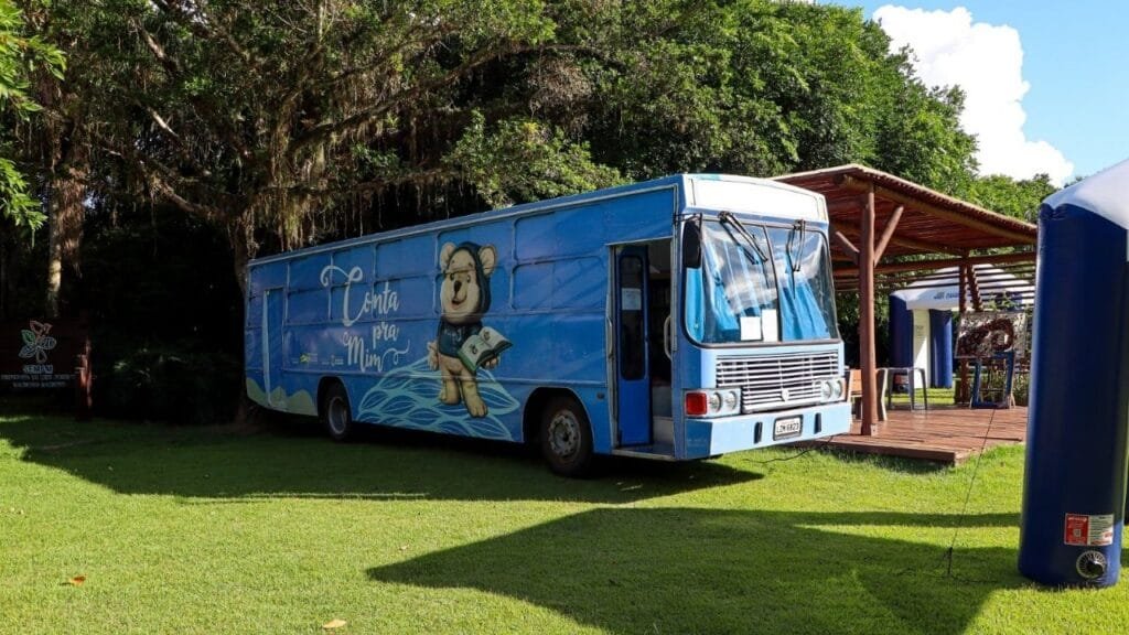 Sexta Cultural Balneário Camboriú,evento no Parque Raimundo Malta,contação de histórias BC,Biblioteca ao Ar Livre