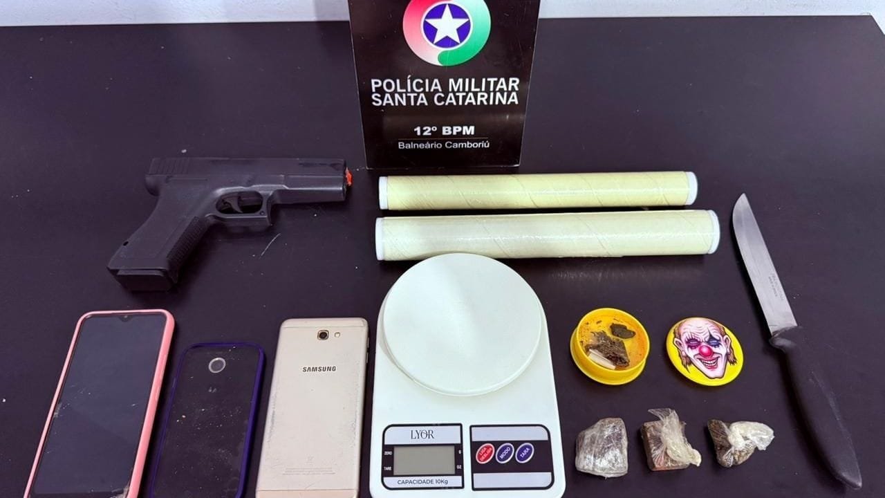 prisão por drogas Camboriú,operação policial SC,drogas em Camboriú,PM SC,12º BPM Camboriú