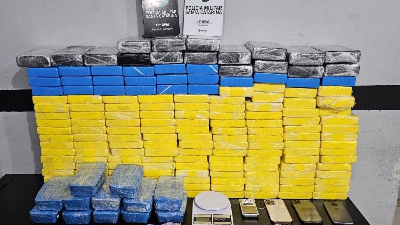 prisão drogas Itajaí,266 kg drogas SC,operação 12º BPM