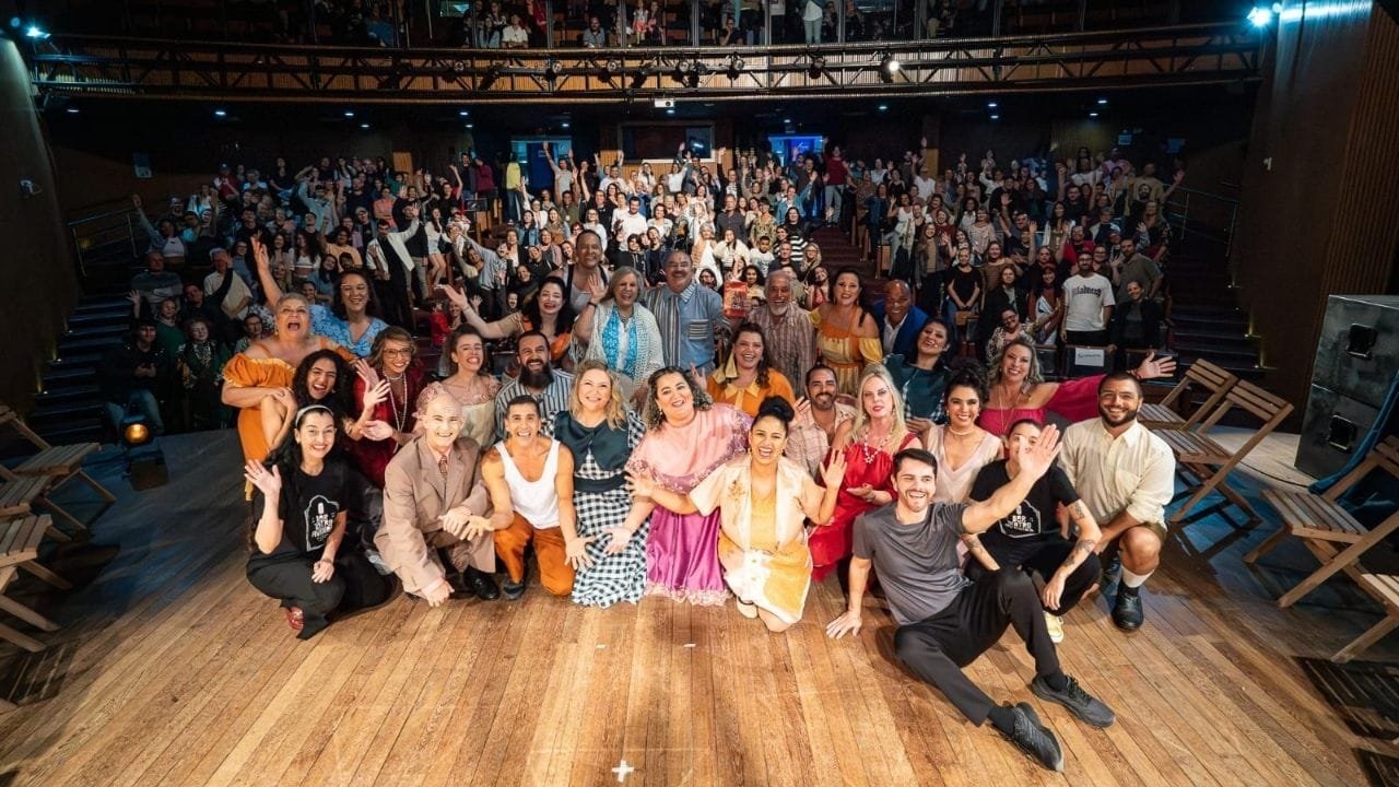 Balneário Camboriú teatro,Bar Teatro Avenida,musical gratuito Santa Catarina,Teatro Municipal Bruno Nitz