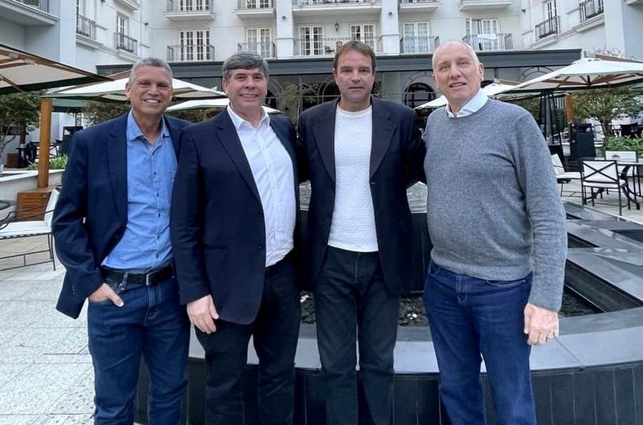 Autobahn Caminhões e ônibus e Volkswagen comemoram excelente resultado do primeiro semestre