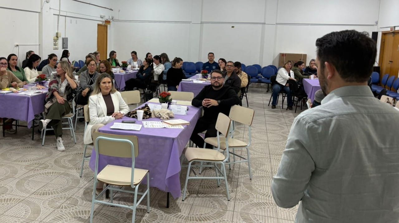 Programa Dinheiro Direto na Escola,PDDE educação,capacitação gestores escolares,APPs,gestão de recursos escolares