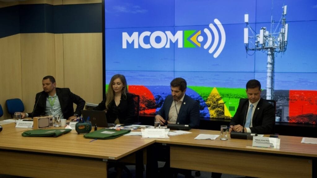 Ministério das Comunicações rádio TV,concessões de radiodifusão,novas outorgas Brasil