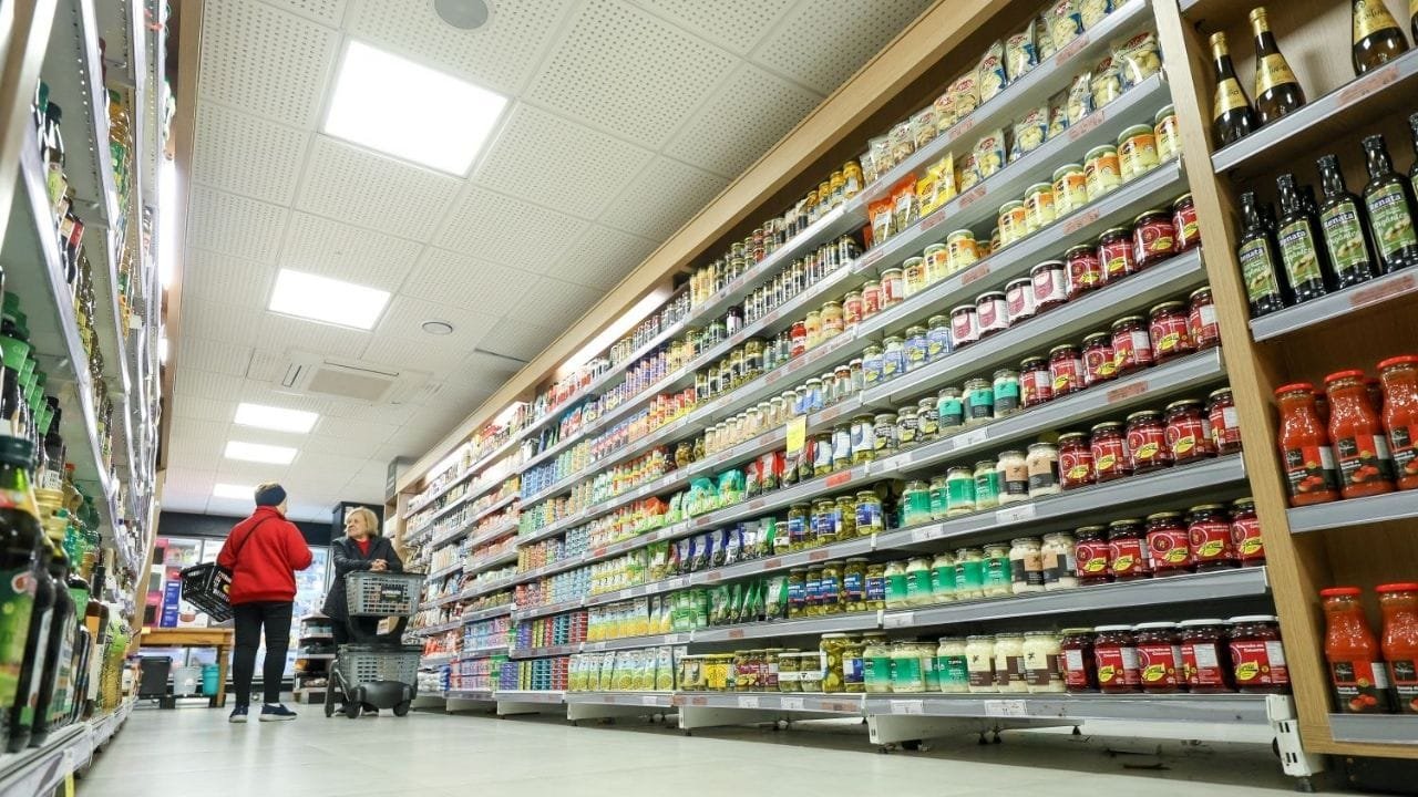 comércio SC 2025,crescimento varejo SC,vendas varejistas Santa Catarina,economia catarinense,ranking nacional varejo