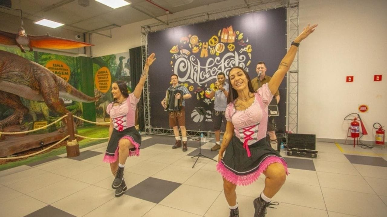 Aeroporto Navegantes,voos Oktoberfest 2025,assentos disponíveis,Motiva aeroportos,mobilidade Santa Catarina