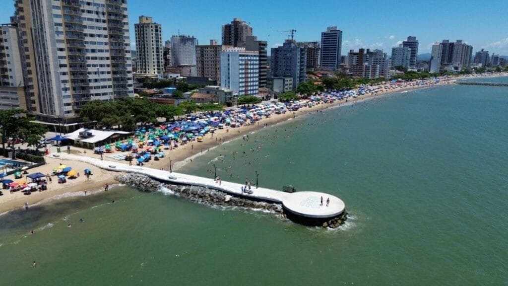 : engordamento Praia Central,Balneário Piçarras turismo,urbanização orla SC,obra praia SC,proteção costeira Balneário Piçarras