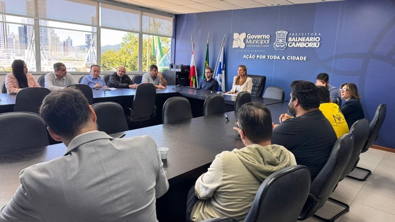 obra de macrodrenagem,Balneário Camboriú,manutenção da obra,extravasores de emergência,cronograma de obras