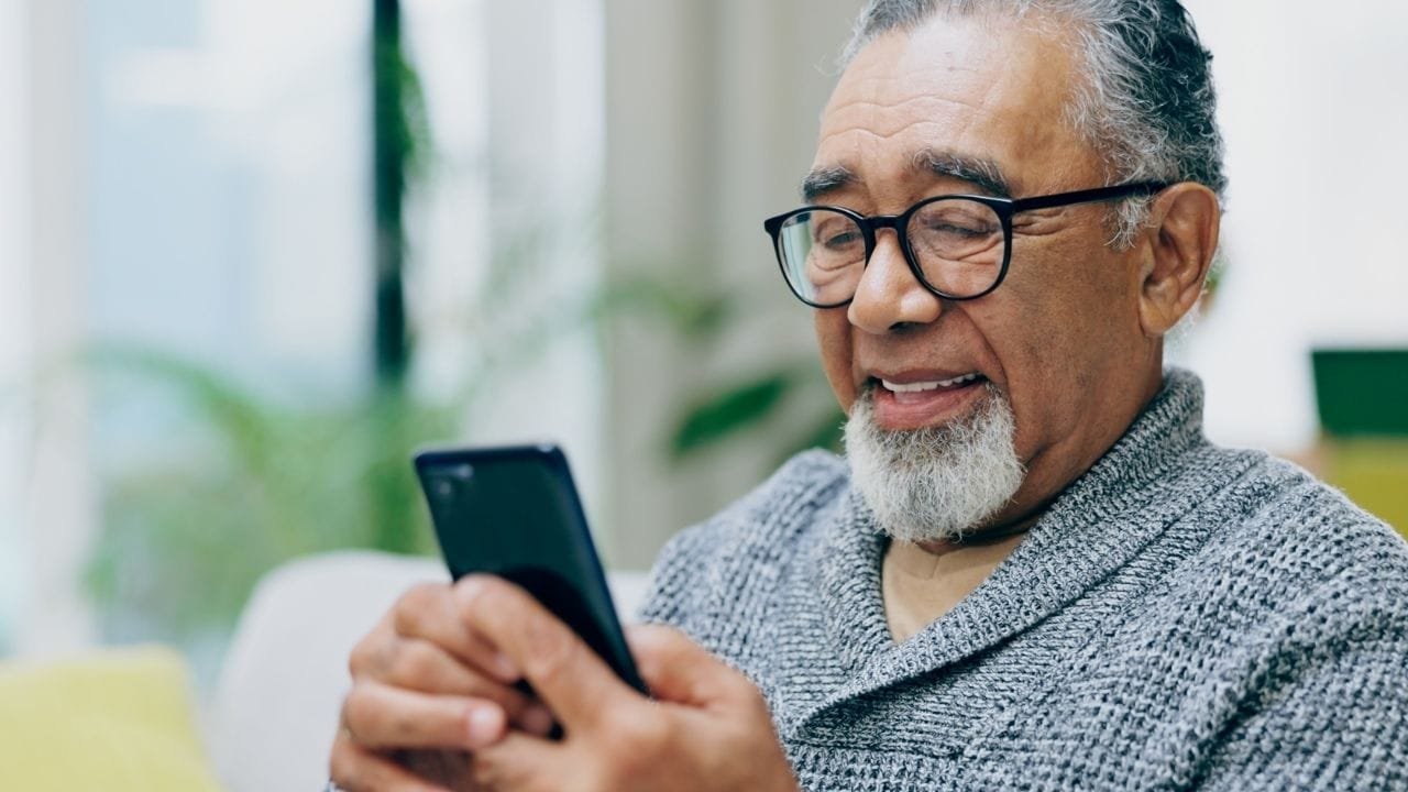 curso de celular para idosos,inclusão digital SC,capacitação digital idosos,CRAS Itacolomi,CRAS Nossa Senhora da Paz