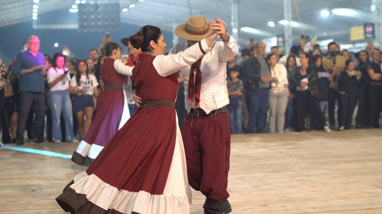Acampamento Farroupilha Balneário Camboriú,cultura gaúcha SC,evento tradicionalista Camboriú,Revolução Farroupilha