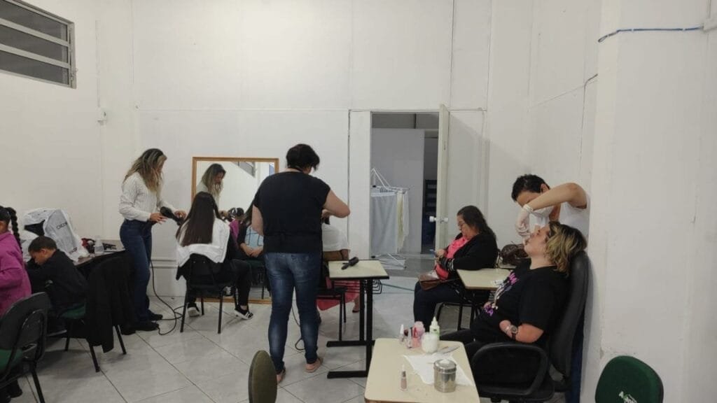 autocuidado mulheres Camboriú,PAIF CRAS,ação social Camboriú,integração mulheres SC,assistência social feminina