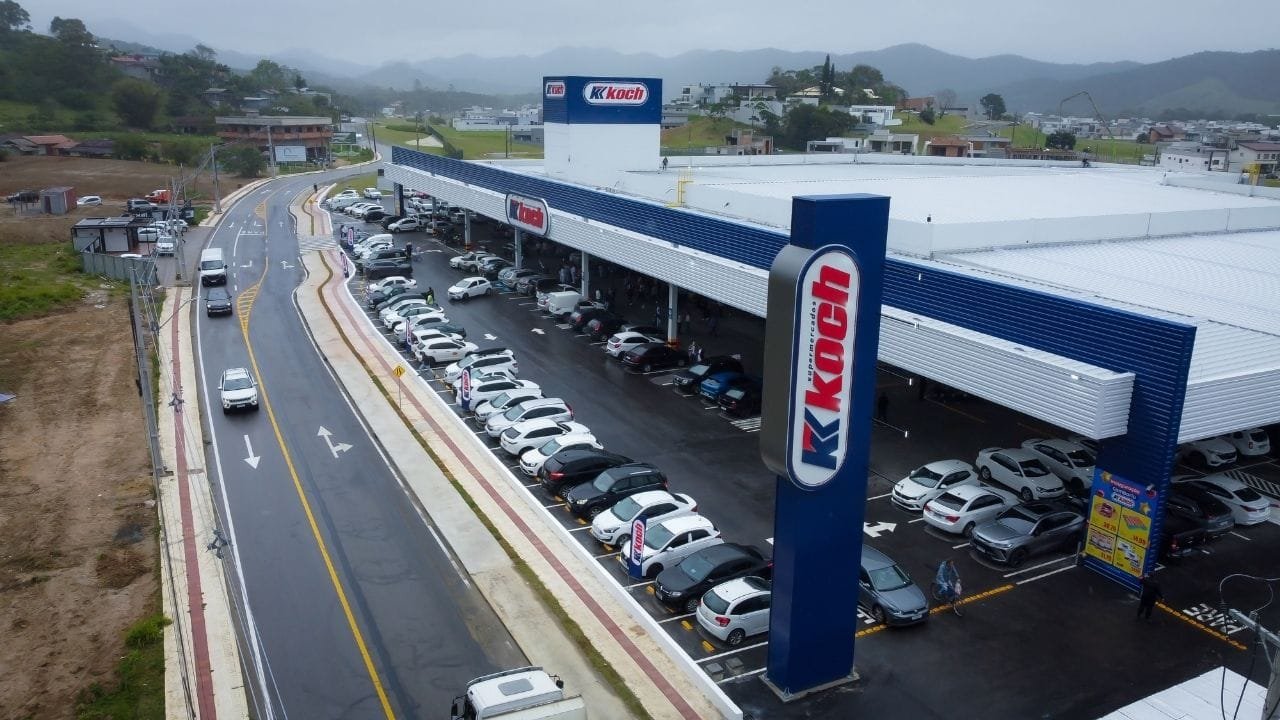 mutirão Grupo Koch,vagas emprego Santa Catarina,contratação por diária,empregos supermercados SC,SuperKoch Komprão