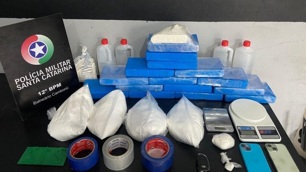 apreensão cocaína Balneário Camboriú,Polícia Militar Penha,tráfico de drogas SC