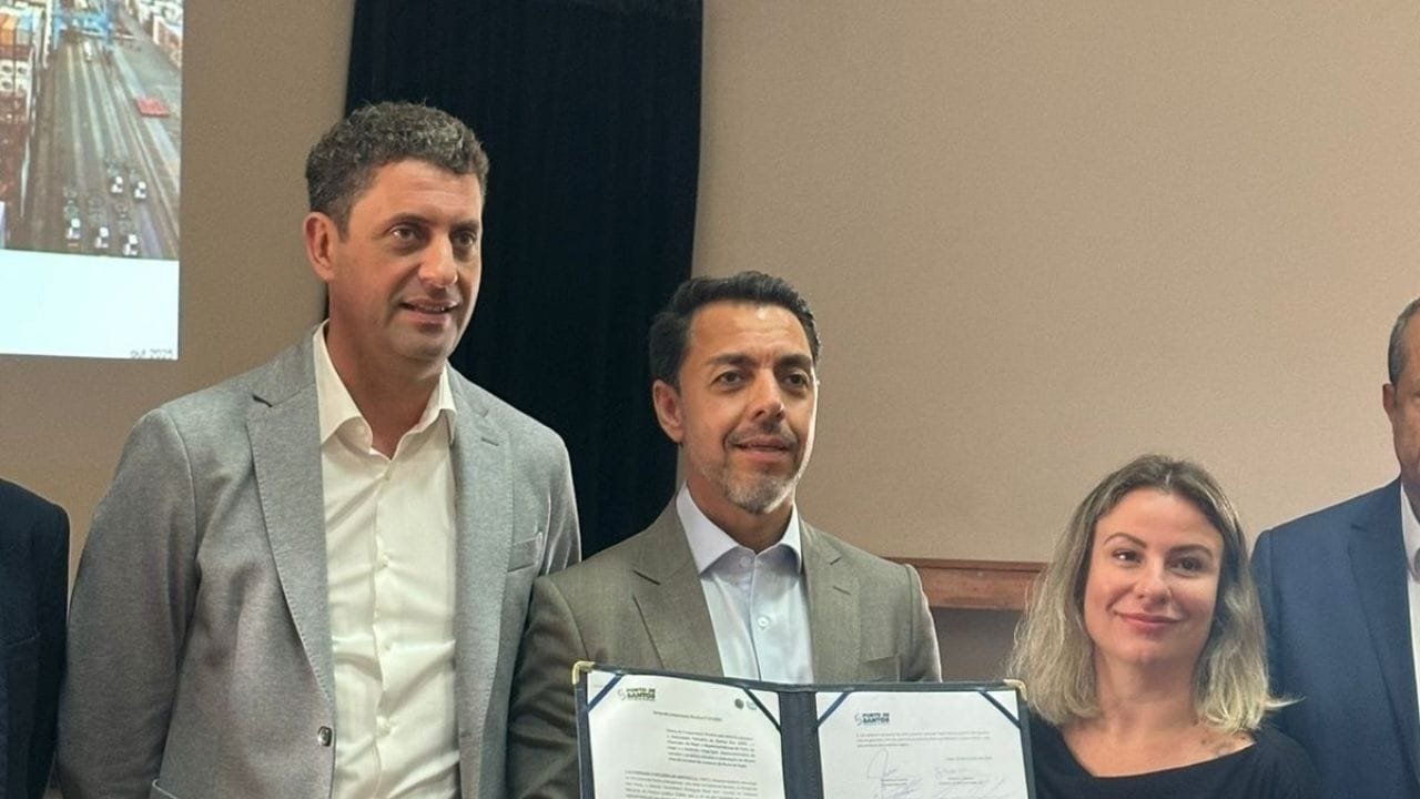 Itajaí terminal de cruzeiros,Porto de Itajaí,investimento R$ 300 milhões