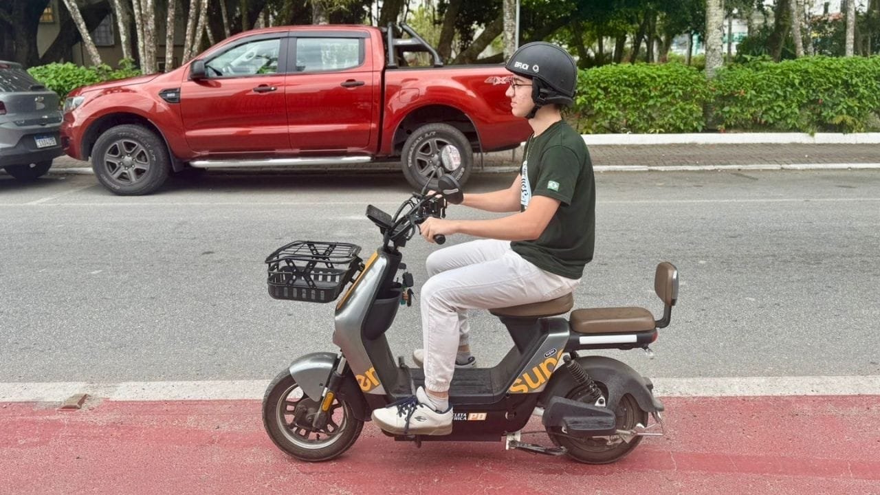 Camboriú veículos elétricos,regulamentação bicicletas elétricas,Lei 3699/2025 Camboriú,mobilidade sustentável SC