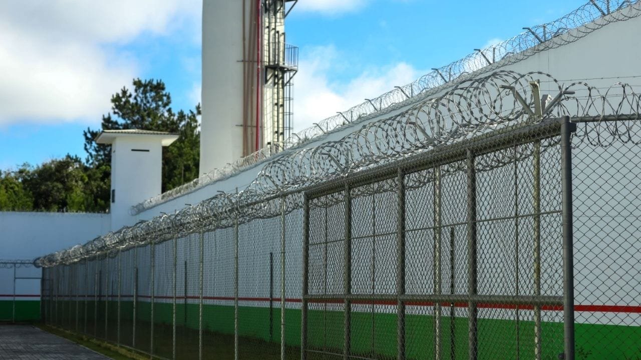 Santa Catarina presídios,licitação prisional,decisão TJSC,ampliação sistema prisional SC,Governo SC justiça