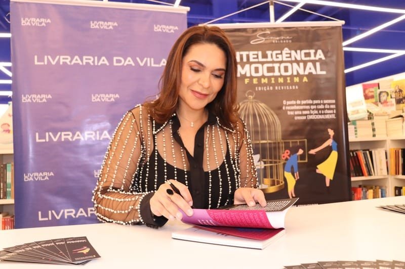 Lançamento da segunda edição de “Inteligência Emocional Feminina”,de Simone Salgado,movimenta São Paulo