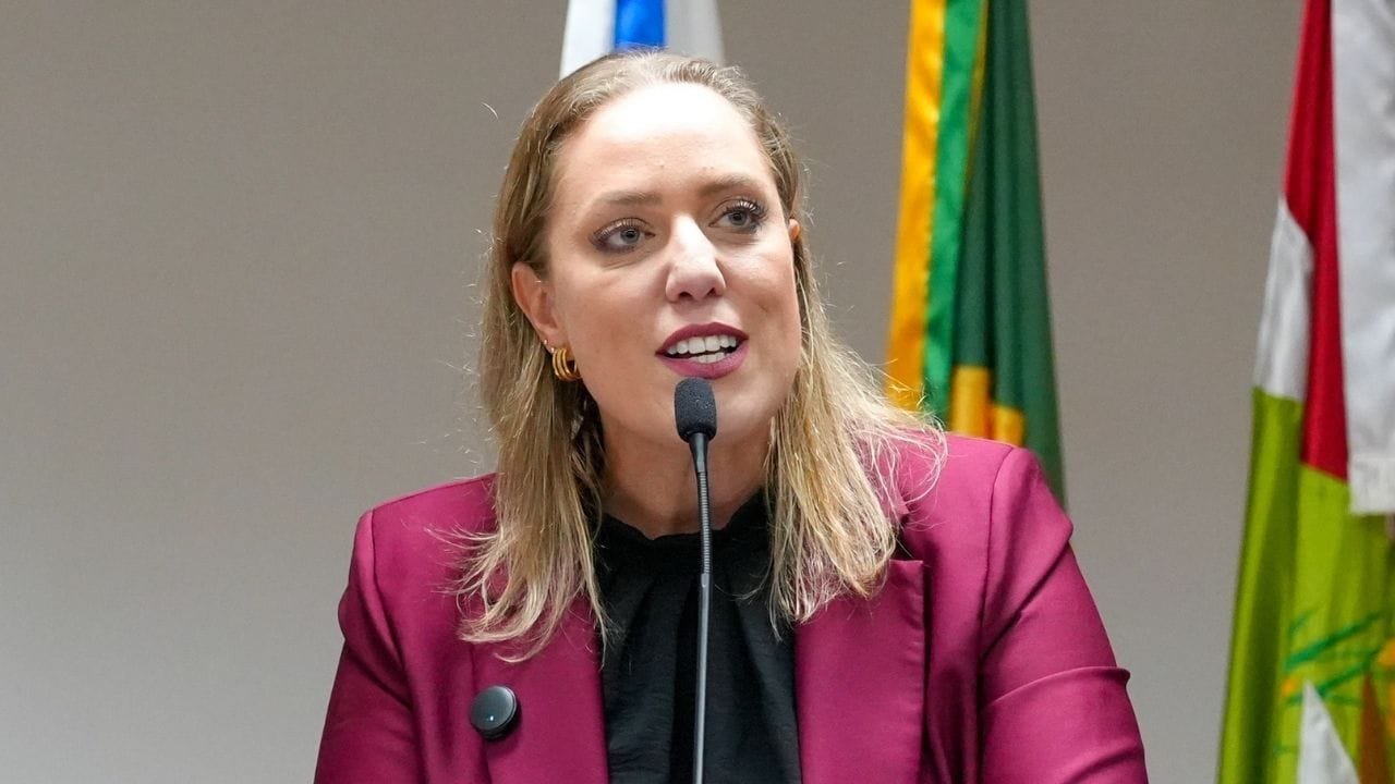 PL 232/2025,alimentação especial escolas,Jade Martins,inclusão escolar