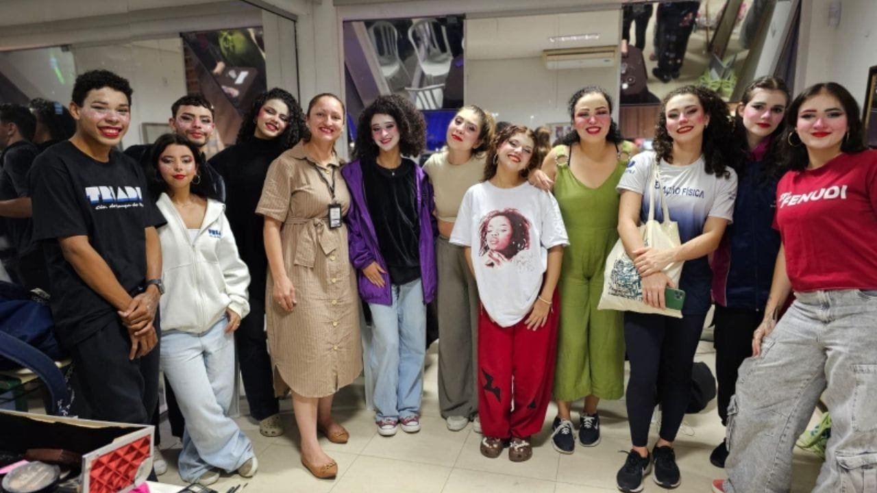 Natal Encanto Itajaí,maquiagem artística,artistas Itajaí