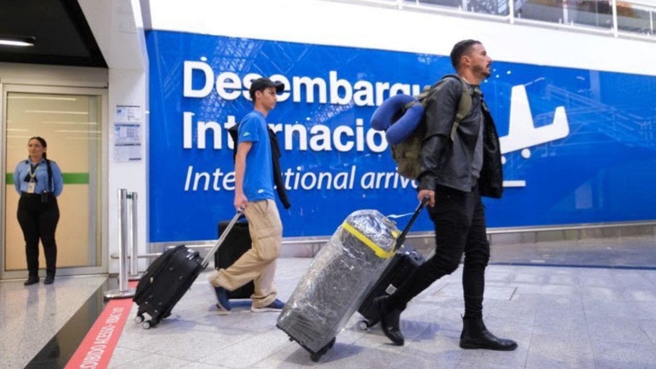 turismo Brasil 2025,turistas estrangeiros no Brasil,crescimento do turismo,economia do turismo