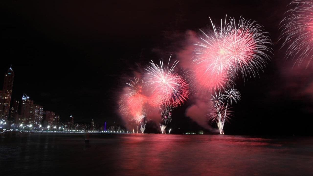 Réveillon Balneário Camboriú,regras Praia Central,queima de fogos BC,segurança no Réveillon