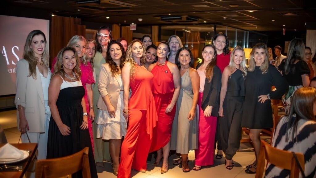 Jantar das Leoas,liderança feminina SC,empreendedorismo feminino