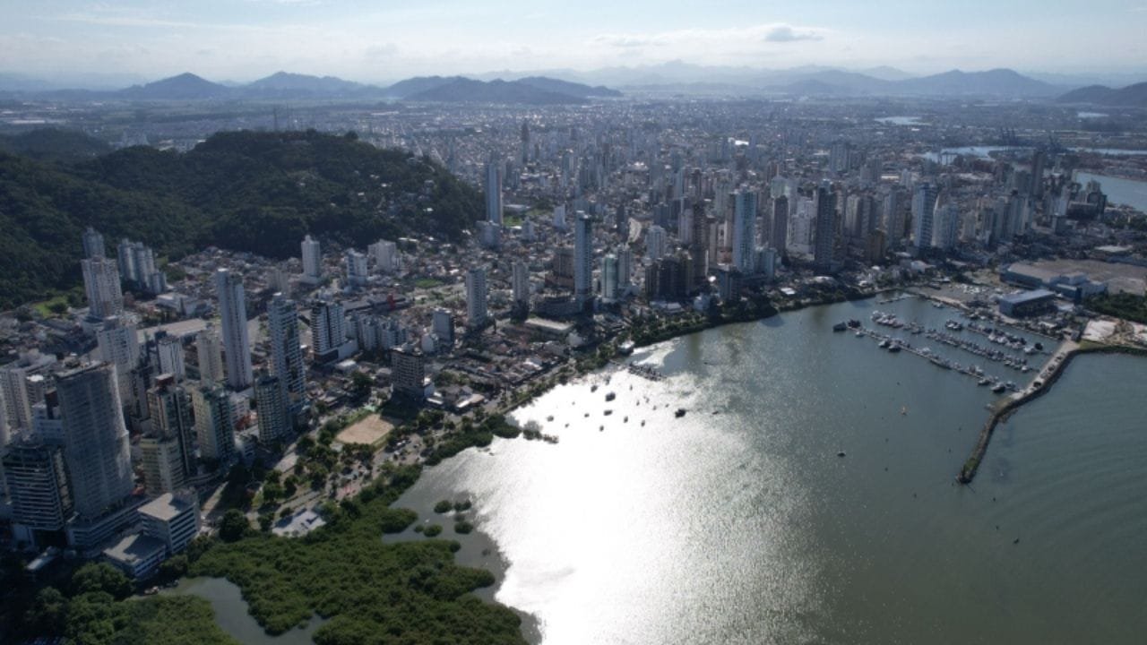 Itajaí Réveillon,restrição de navegação,queima de fogos,Marinha do Brasil