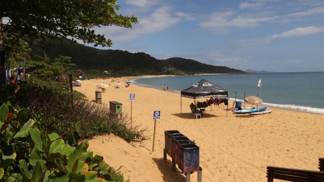 Bandeira Azul Balneário Camboriú,praias certificadas,temporada 2025/2026