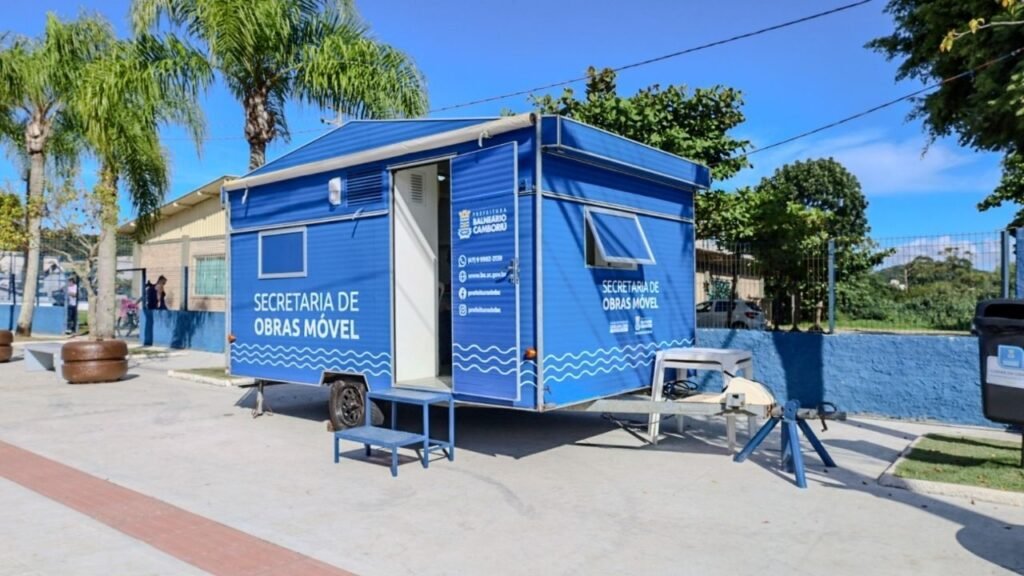 Secretaria de Obras Móvel,Balneário Camboriú,Bairro Vila Real,Prefeitura de Balneário Camboriú,serviços de obras,infraestrutura urbana,atendimento itinerante,serviços municipais,obras públicas,manutenção urbana,ordens de serviço,comunidade local,gestão pública,atendimento ao cidadão,serviços de bairro