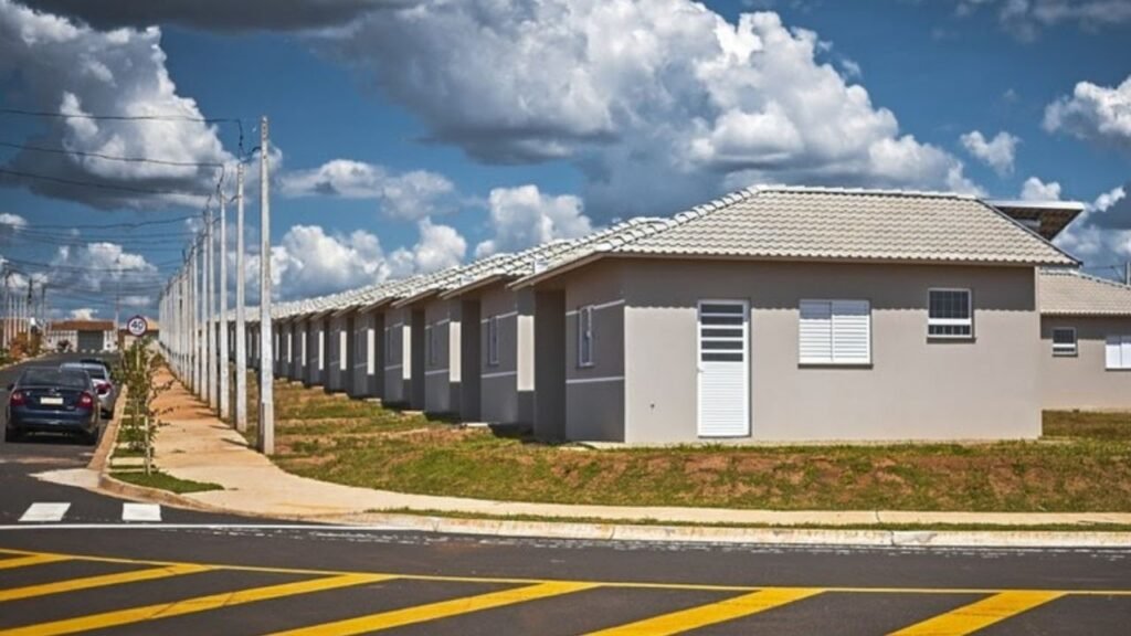 Minha Casa Minha Vida,Minha Casa Minha Vida Santa Catarina,habitação em Santa Catarina,moradias contratadas Santa Catarina,programa habitacional federal,Governo do Brasil habitação,investimento habitacional SC,política habitacional brasileira,casas populares Santa Catarina,construção civil no Brasil,mercado imobiliário 2025,financiamento habitacional Brasil,moradia popular SC,programa Minha Casa Minha Vida 2025,habitação social Brasil