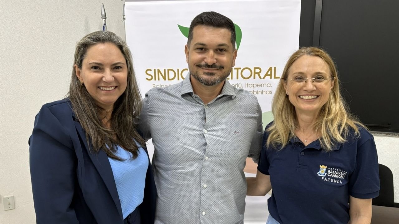 Lei da Liberdade Econômica,Secretaria da Fazenda de Balneário Camboriú,abertura de empresas,desburocratização,classificação de risco empresarial,taxas fazendárias,vigilância sanitária,licenciamento de empresas,contadores Balneário Camboriú,SindCont Litoral,Sindicont Itajaí e Região,empreendedorismo em Balneário Camboriú,legislação econômica municipal,simplificação de processos,desenvolvimento econômico local