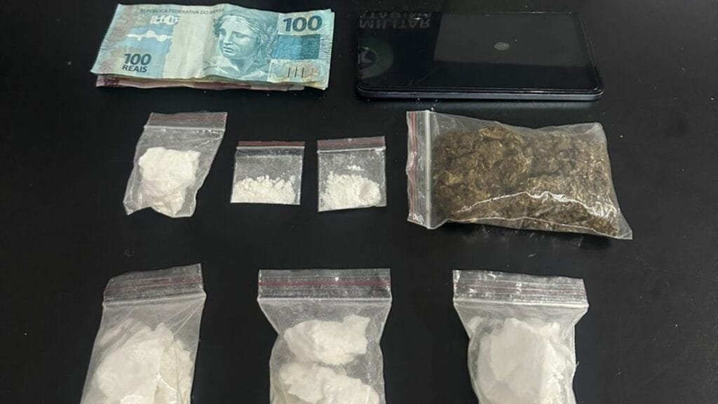 Polícia Militar Camboriú,tráfico de drogas,prisão por tráfico,bairro São Judas