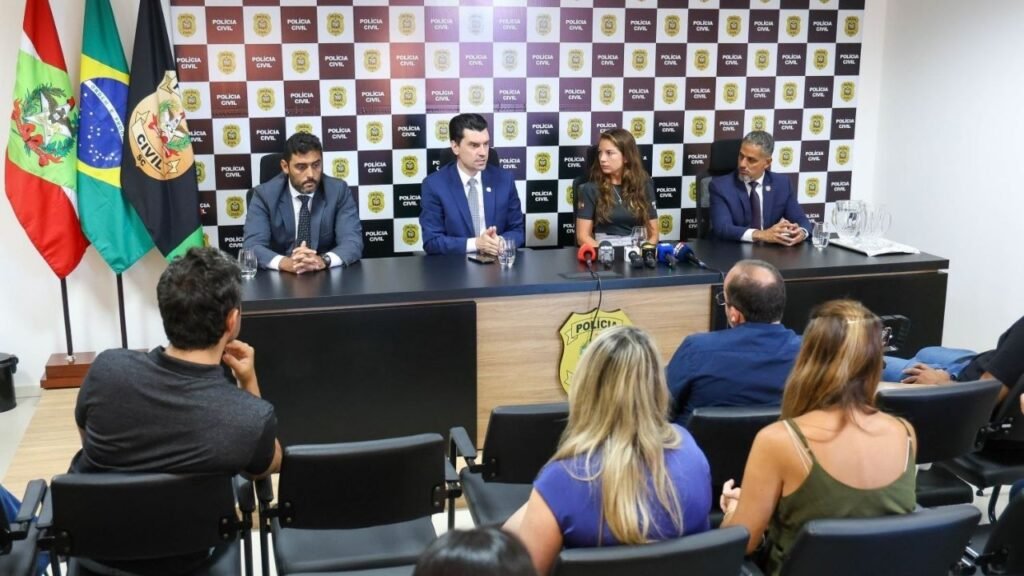 Caso Cão Orelha,Polícia Civil de Santa Catarina,coação no curso do processo,maus-tratos a animais,Florianópolis,Delegacia de Proteção Animal