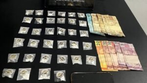 prisão em Camboriú,moto roubada Santa Catarina,tráfico de drogas SC,Polícia Militar