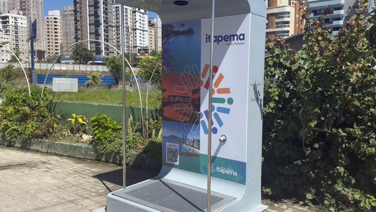Itapema,duchas na orla,infraestrutura de praias,turismo em Itapema