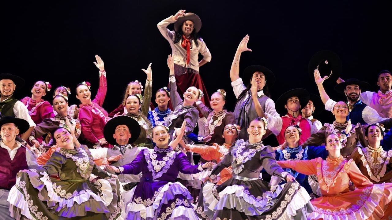 Tropeiros do Litoral,Festival de Dança de Joinville,seleção de dança,cultura folclórica