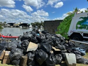 Rio Camboriú,limpeza do Rio Camboriú,Balneário Camboriú meio ambiente,Camboriú meio ambiente,Todos pelo Rio Camboriú,rios e afluentes Santa Catarina,Dia Mundial da Água,mobilização ambiental,voluntários limpeza de rios,Fundação do Meio Ambiente de Camboriú,Secretaria do Meio Ambiente Balneário Camboriú,Rio Marambaia,preservação ambiental,ação ambiental regional,sustentabilidade urbana